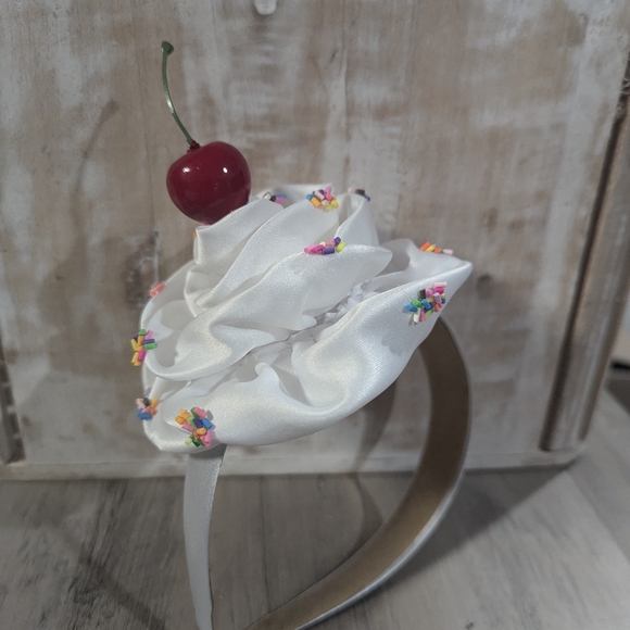 COPY - New cherry headband - Picture 3 of 8